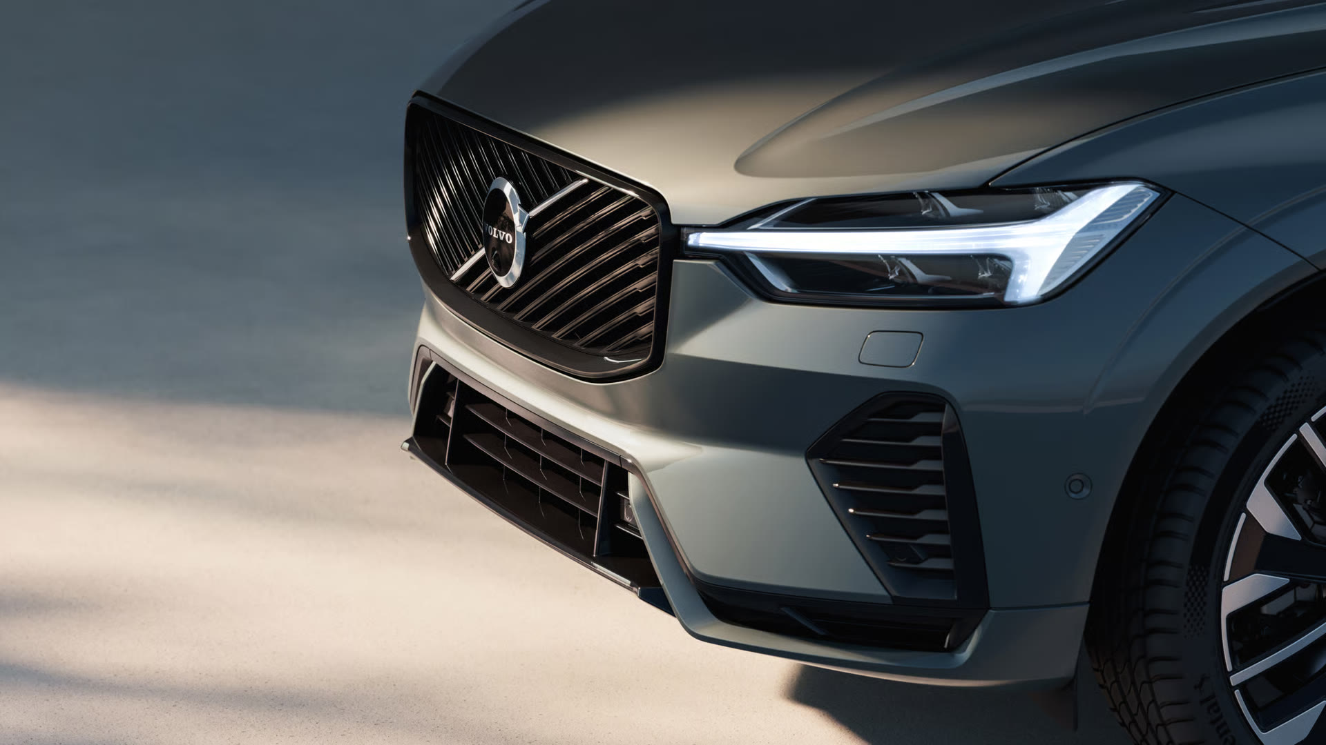 volvo-xc60-mild-hybrid-Overview_Gallery_1-16x9-1