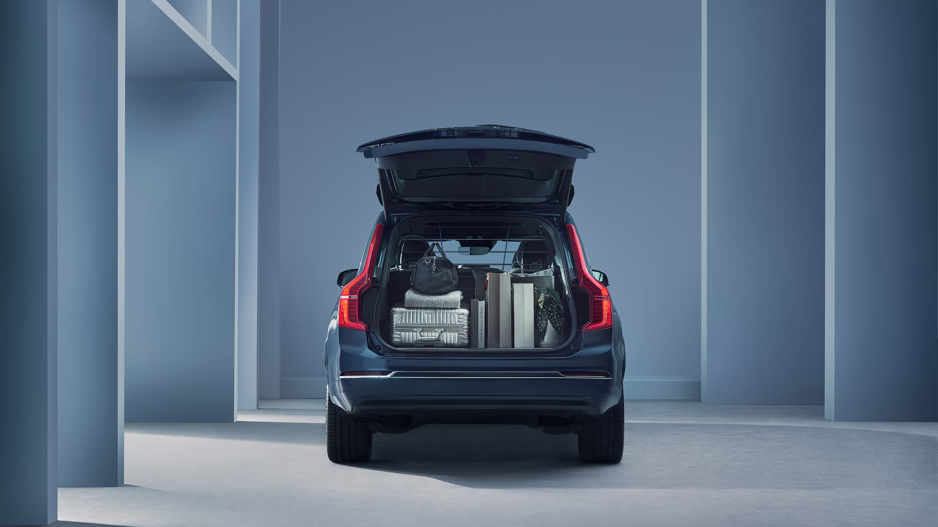 volvo-xc90-plug-in-hybrid-xc90-hybrid-gallery-8-16x9-1
